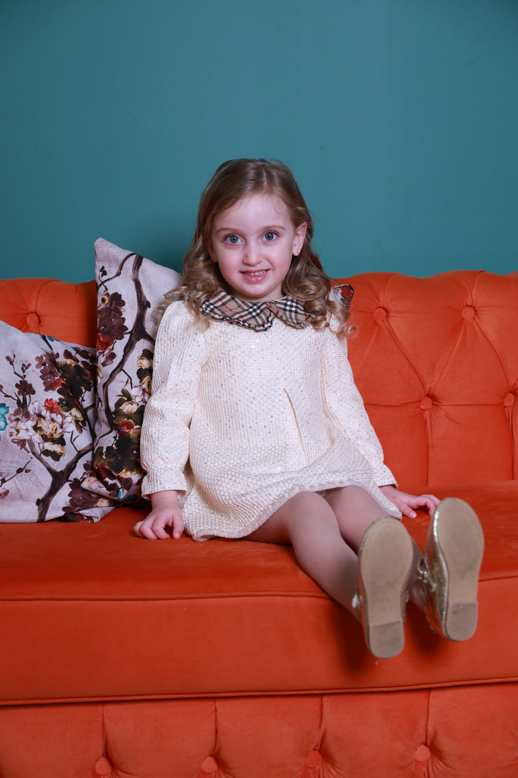 Elegant Textured Dress with Plaid Collar