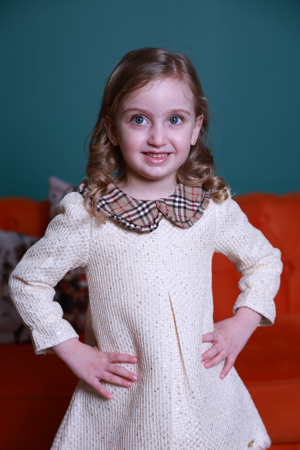 Elegant Textured Dress with Plaid Collar